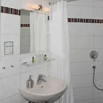 Egbr Hotell 3*