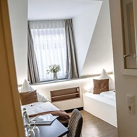 Egbr Hotel 3*